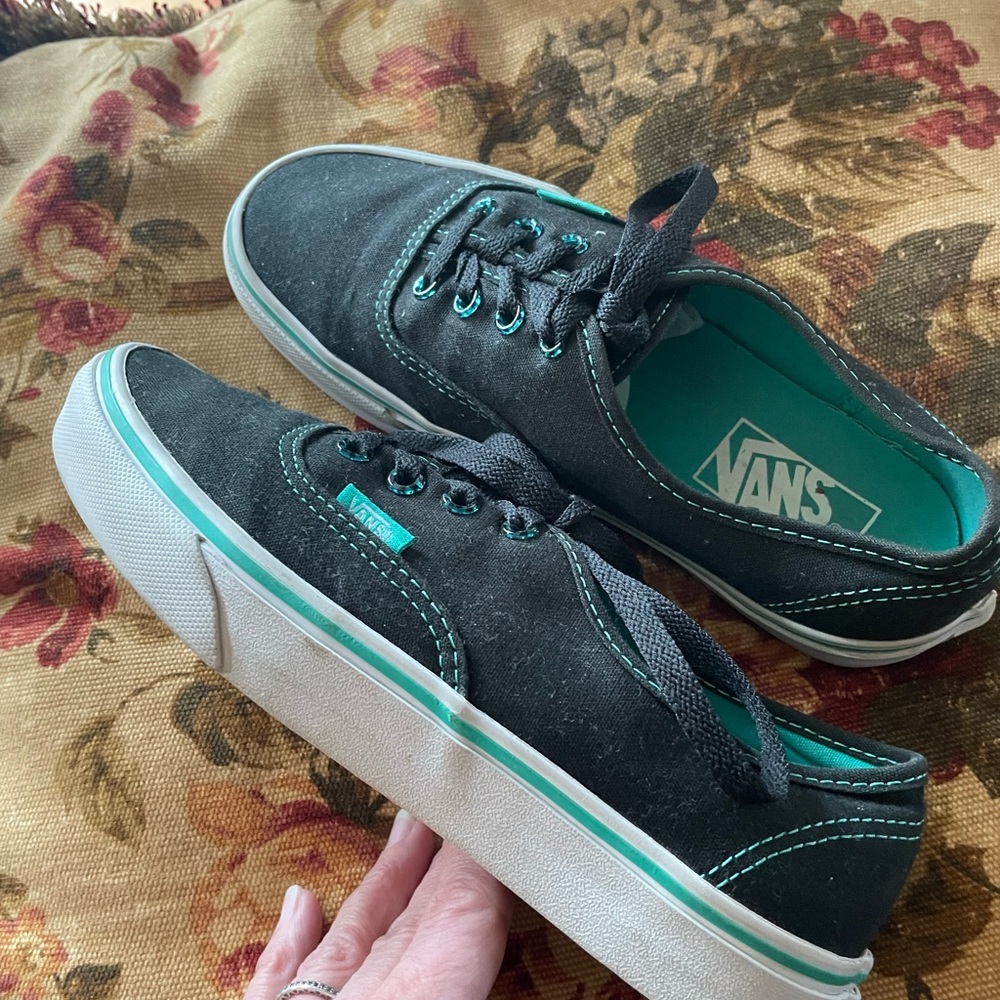 Vans women 7, black and teal